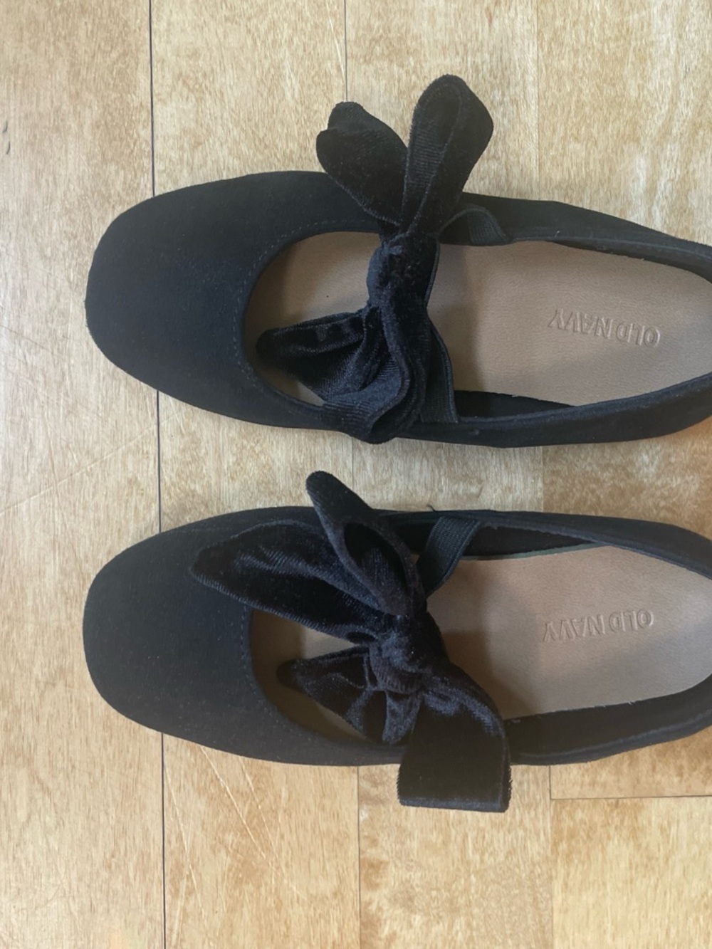 Old Navy Black Velvet Bow Ballet Flats